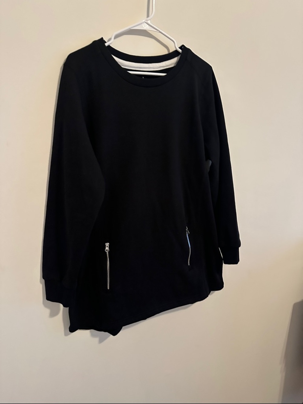 Charles River Apparel Black Crewneck Pullover Sweatshirt with Zip Pockets